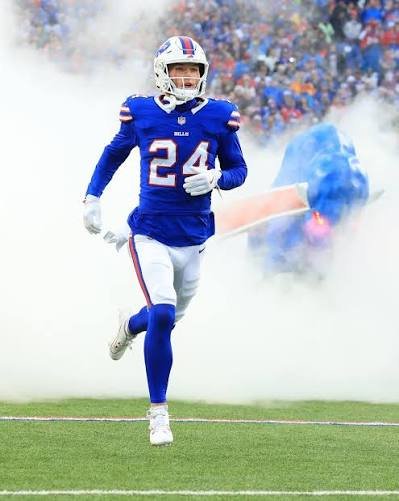 NFL player represented by Aura Sports Group