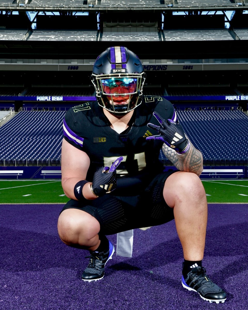 High school football recruit represented by Aura Sports Group